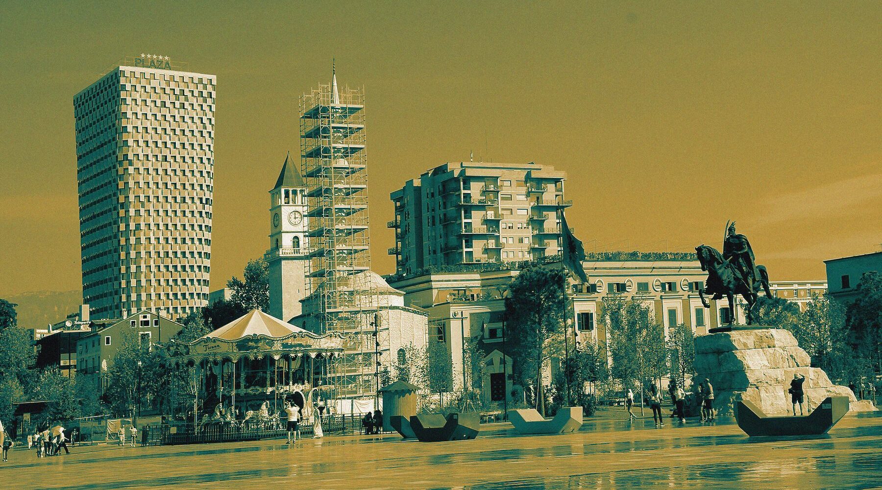 Skanderbeg Square, Tirana